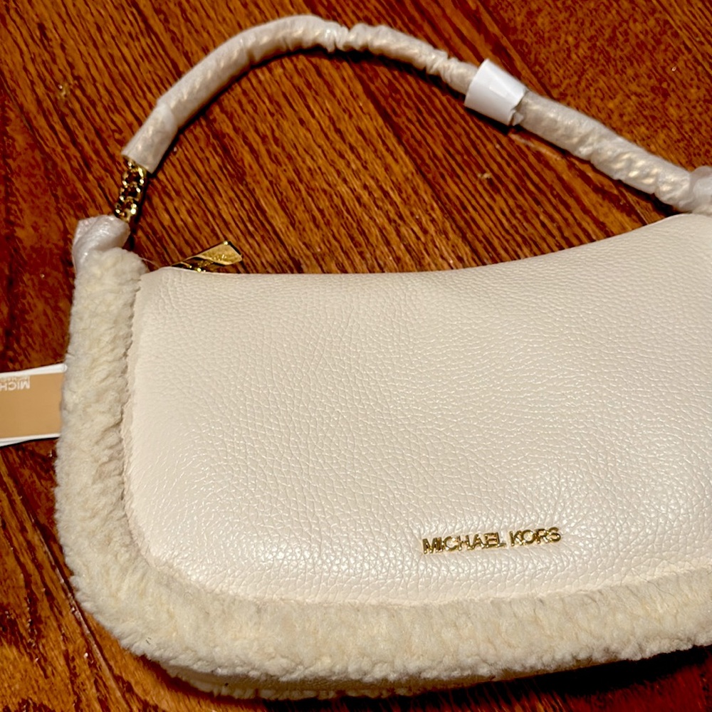 Michael Kors Carmela MD Leather Shearling Pouchette Crossbody Bag(Natural) - Picture 4 of 9